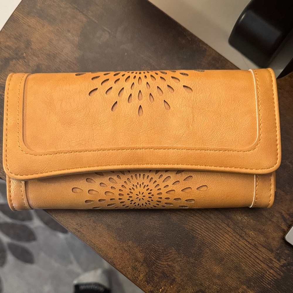 Chic Tan Women's Wallet
